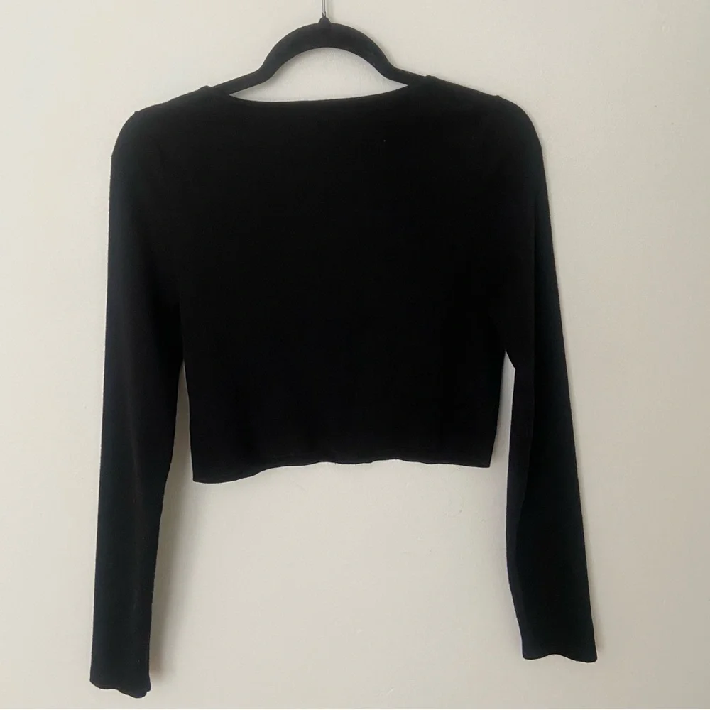Aritzia Sunday Best Izzy Cardigan Cropped Button Up Black size Medium - Picture 7 of 8